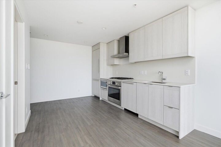 Property Photo: 2351 Beta Avenue 602 BC V5C 0M2