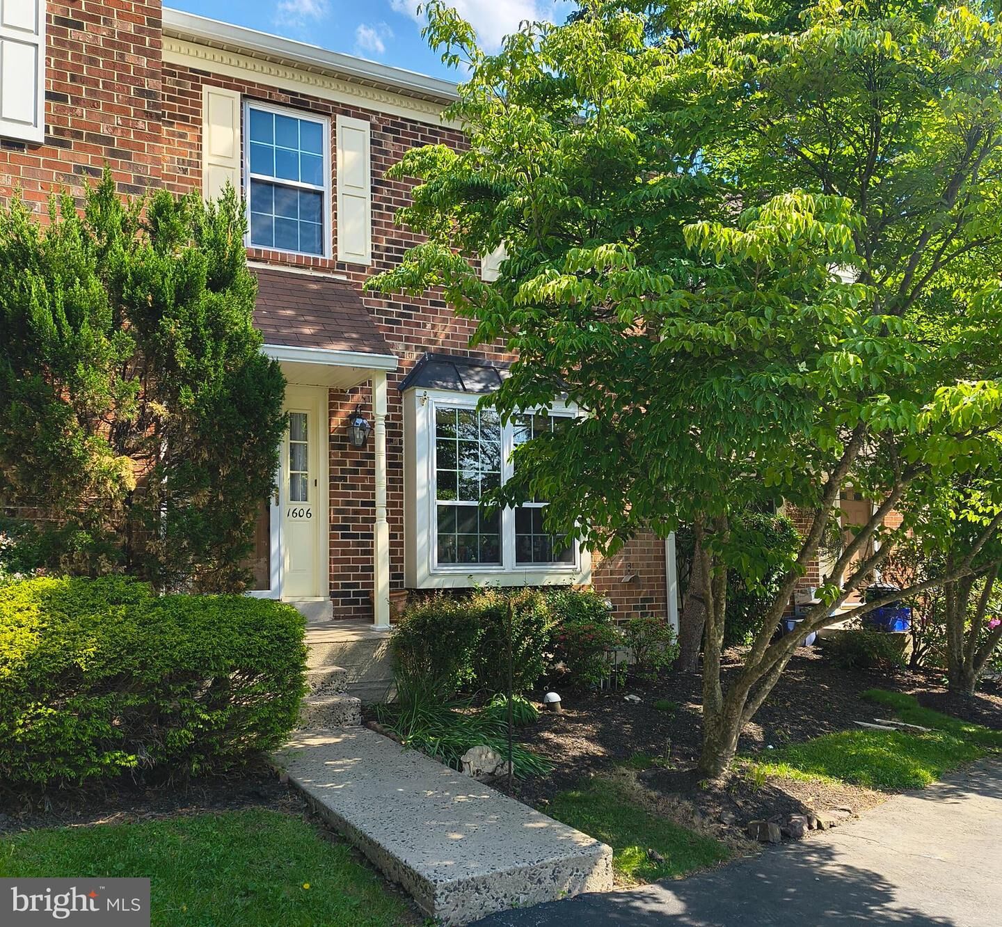 Property Photo:  1606 Countryside Lane  PA 19403 