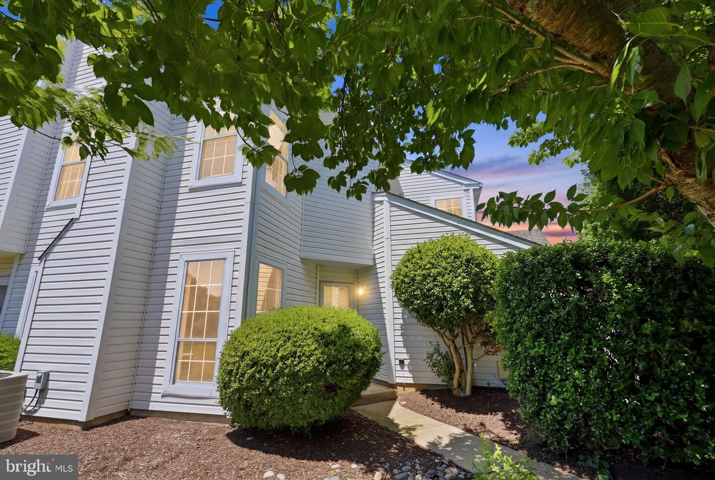 Property Photo:  31 Banbury Court  PA 18966 