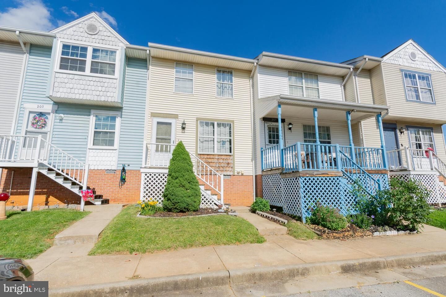 Property Photo:  207 Willow Brook Drive  WV 25414 