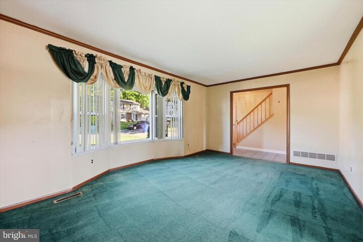 Property Photo: 105 Cheyenne Court DE 19702