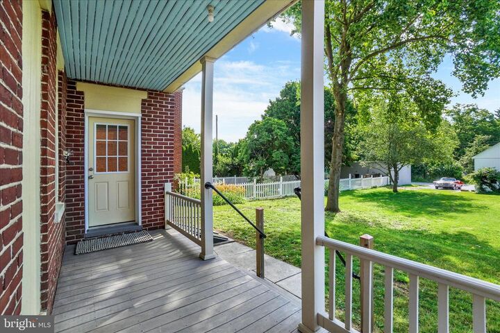 Property Photo:  237 S Pleasant Avenue  PA 17313 