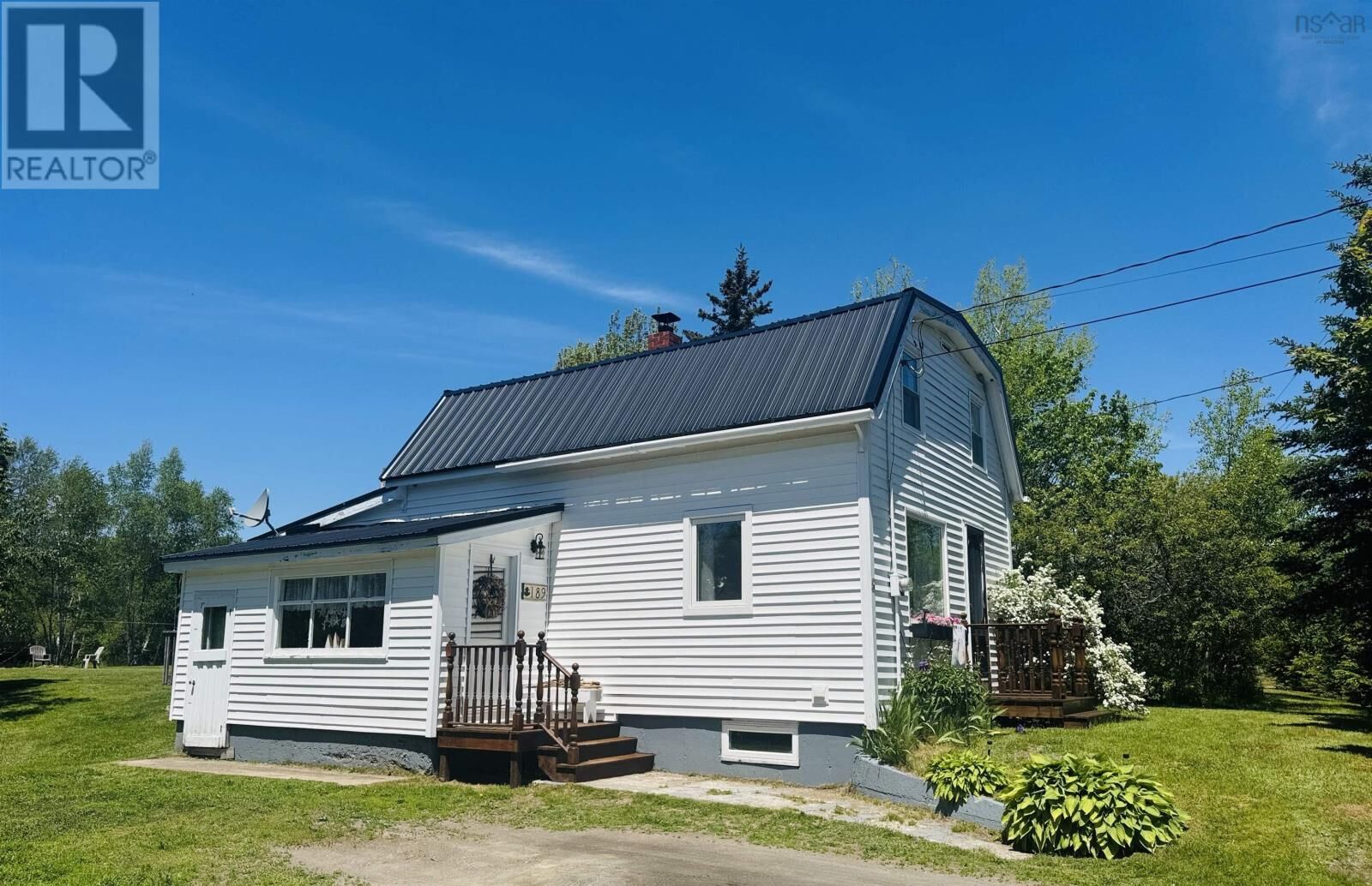 Property Photo: 189 Willow Street NS B0M 1S0