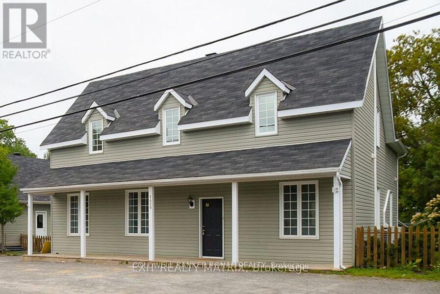 Property Photo: 1429 Meadow Drive 2 ON K4P 1B1