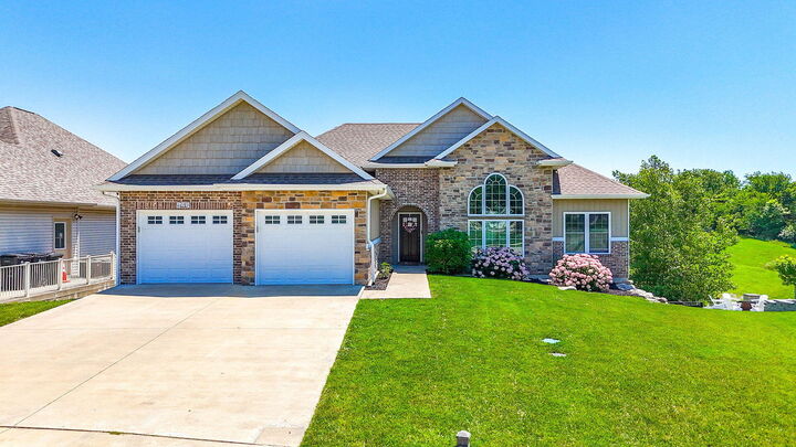 Property Photo:  2114 Mace Ct  MO 65201 