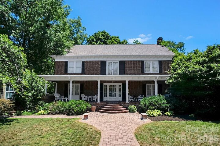 Property Photo:  601 S Washington Street  NC 28150 