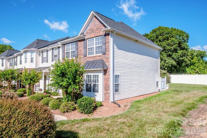 Property Photo:  4151 Kenton Glenn Court NW  NC 28027 