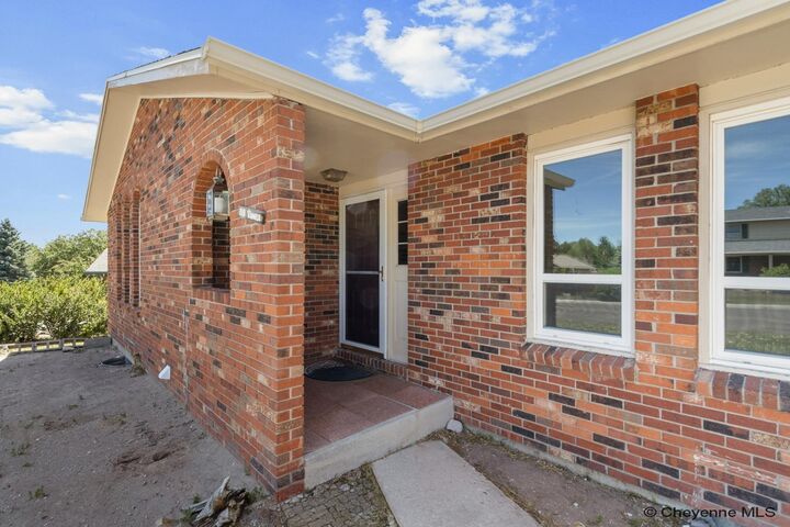 Property Photo: 819 Ranger Dr WY 82009