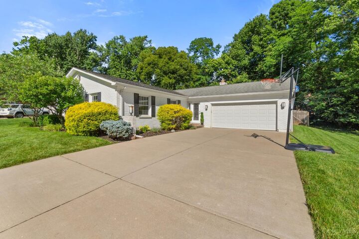 Property Photo:  1173 Hawkstone Drive  OH 45230 