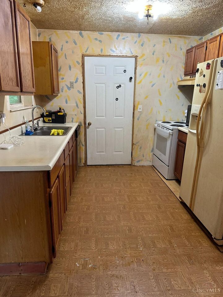 Property Photo: 2333 Tucker Road OH 45107