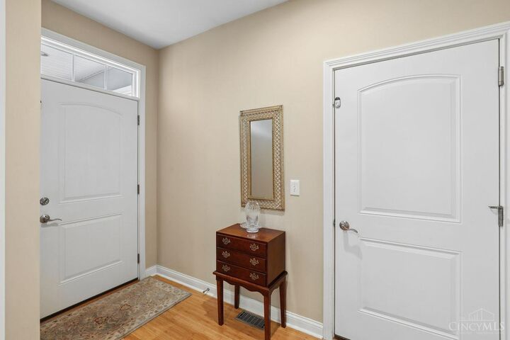 Property Photo:  828 Townscapes Court  OH 45140 
