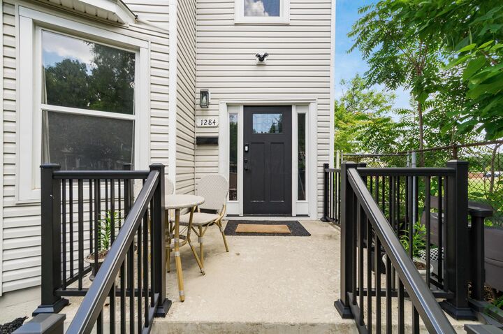 Property Photo:  1284 E Mound Street  OH 43205 