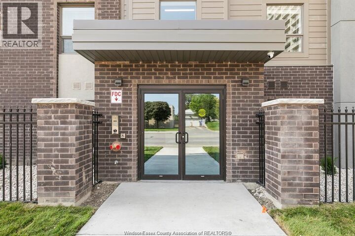 Property Photo:  955 Ouellette Avenue 301  ON N9A 4J5 