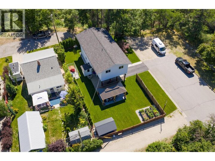 Property Photo: 2007 Valleyview Drive BC V1R 3B3