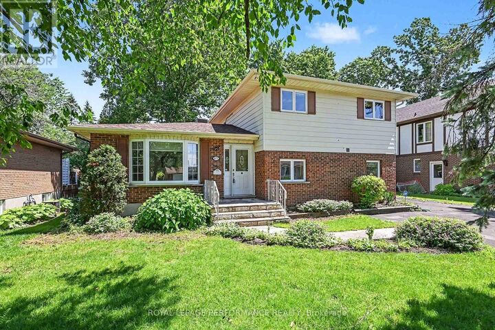 Property Photo:  577 Lynwood Drive  ON K6H 5W7 