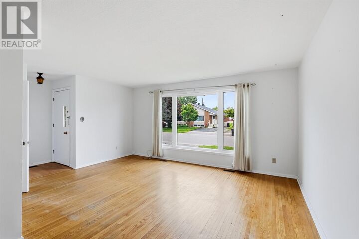 Property Photo: 633 Placid Ave ON P6B 3M4