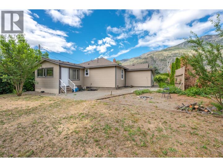 Property Photo:  2122 Main Street  BC V0X 1C1 