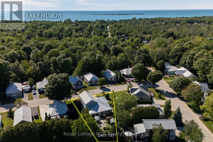 Property Photo: 137 383 McNabb Street ON N0H 2L0