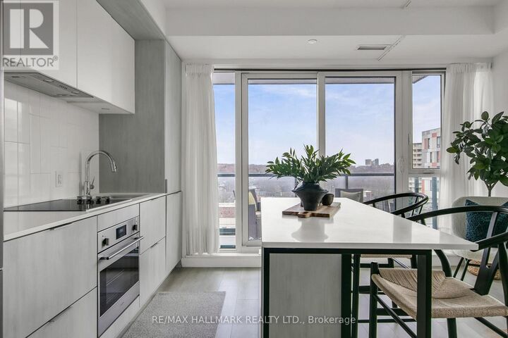 Property Photo:  35 Tubman Avenue 1021  ON M5A 0T1 