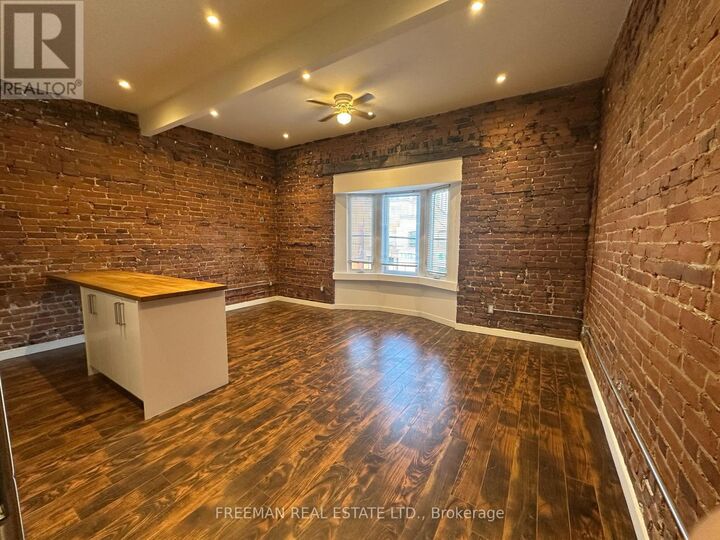 Property Photo: 1190 Weston Road 2 ON M6M 4P4