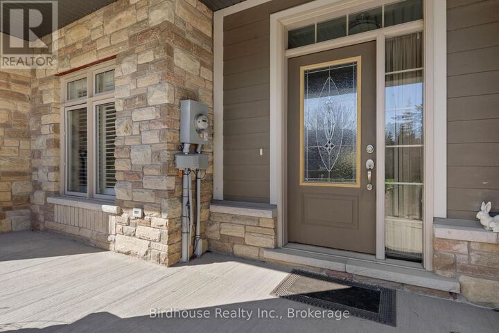 Property Photo:  78 Chadwin Drive  ON K9V 0E9 