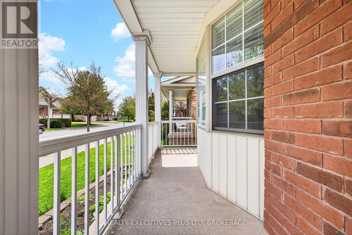 Property Photo:  389 Wright Crescent  ON L0S 1J0 