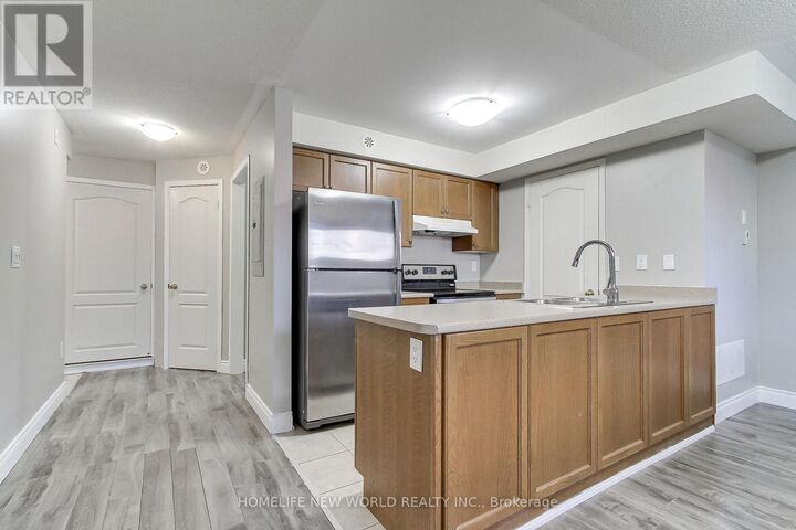 Property Photo:  133 Isaac Devins Boulevard 3  ON M9M 0C4 