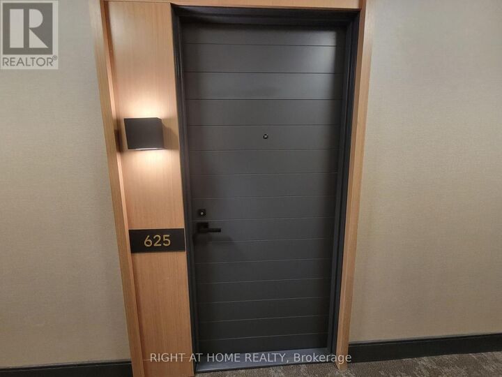 Property Photo:  25 Adra Grado Way 625  ON M2J 0H6 