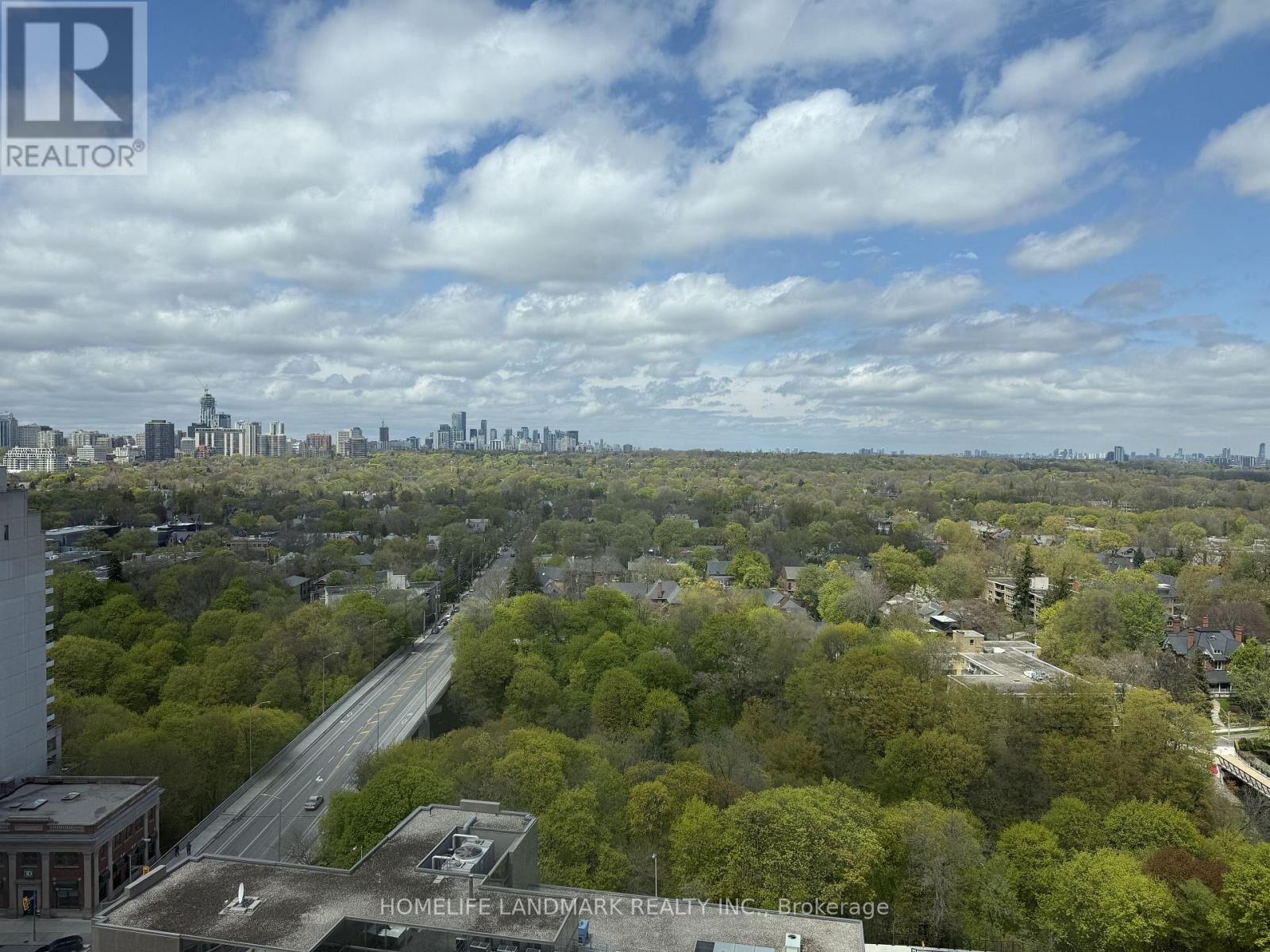 Property Photo: 609 Sherbourne Street 2205 ON M4X 1K7