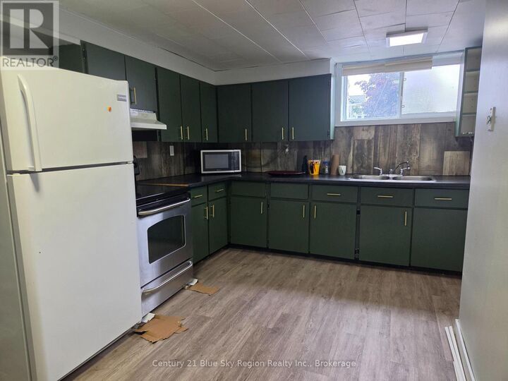 Property Photo:  40-2B Judge Avenue  ON P1A 1B4 