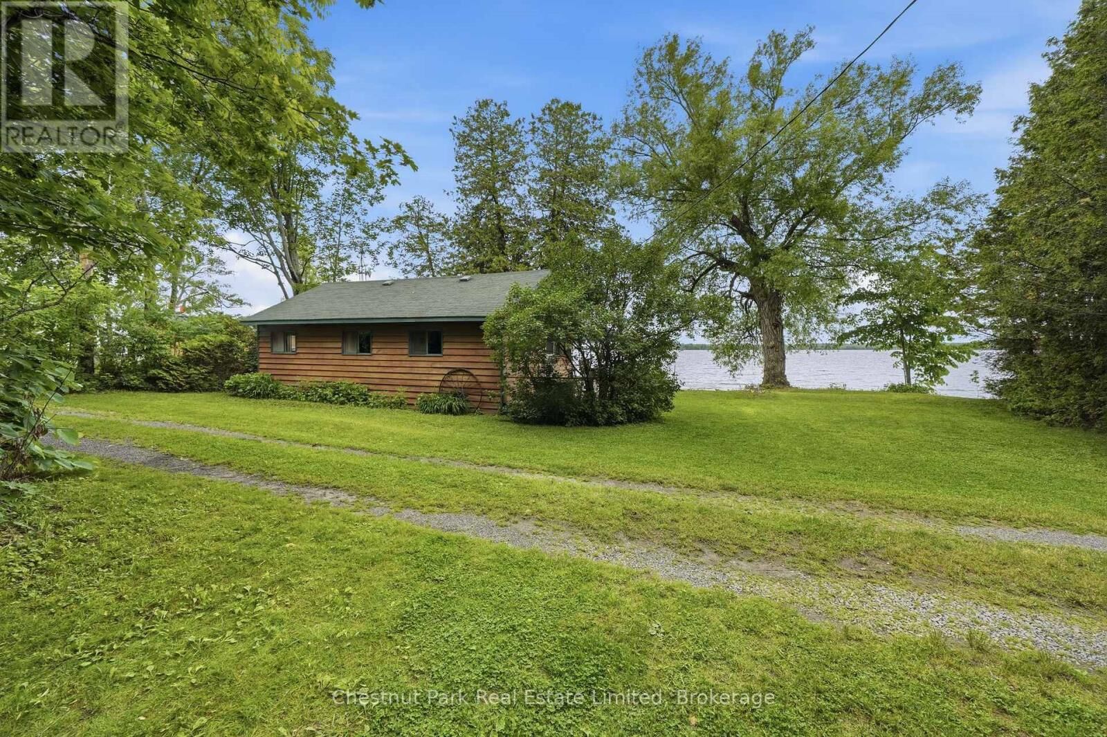Property Photo: 22 Bongards Lane ON K0K 2T0