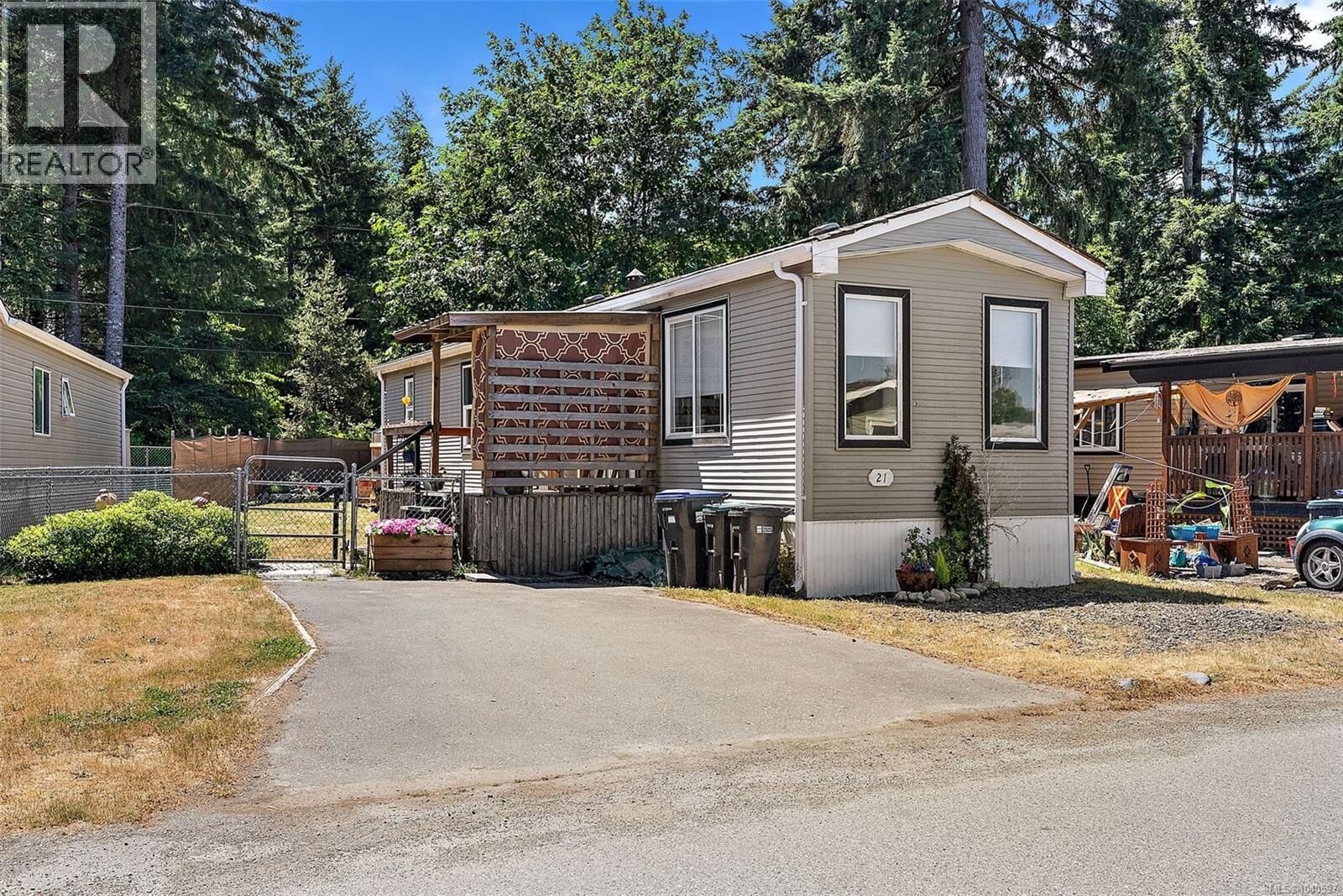 Property Photo:  3449 Hallberg Road 21  BC V9G 1L2 