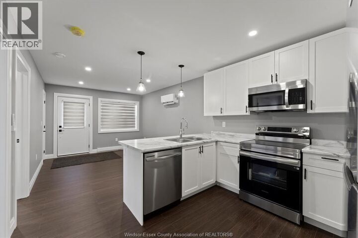 Property Photo:  1147 Hickory Upper  ON N8Y 3S4 