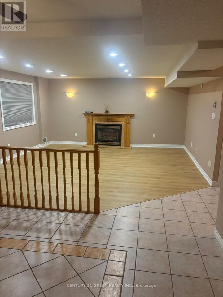 Property Photo: 17 Jean Anderson Crescent Lower ON N1G 5A6