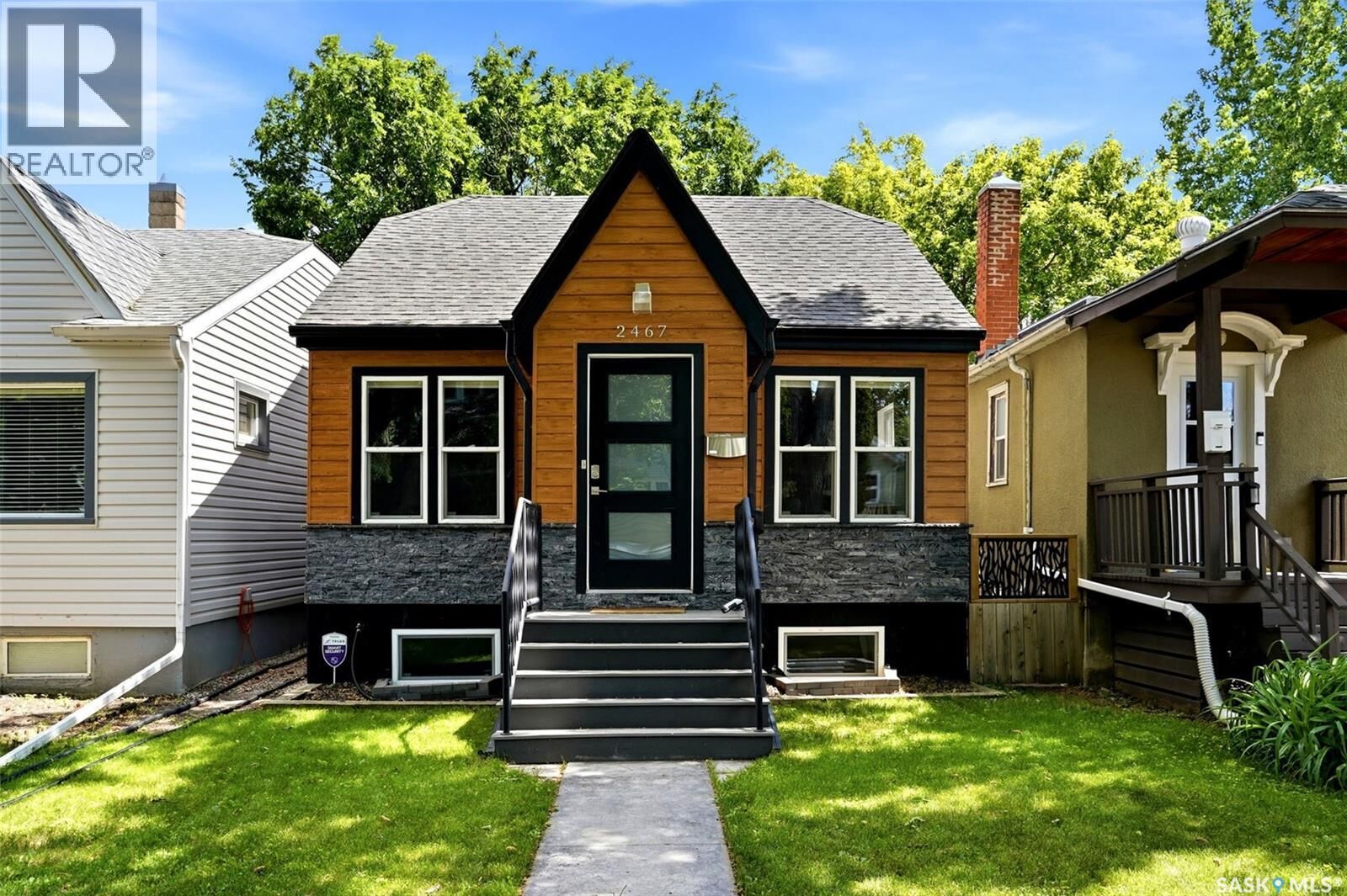 Property Photo:  2467 Atkinson Street  SK S4N 3X6 