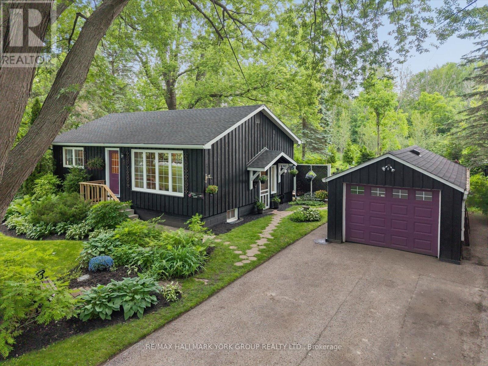 Property Photo:  47 Sunnidale Boulevard  ON L0E 1L0 