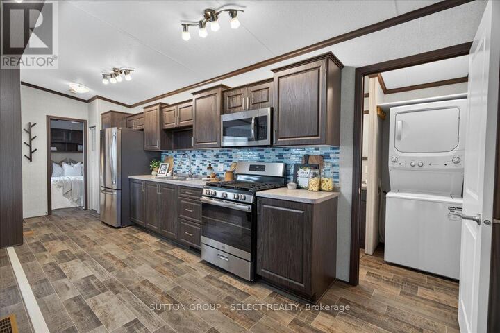 Property Photo: 8685 Rock Glen Road 415 ON N0M 1B0