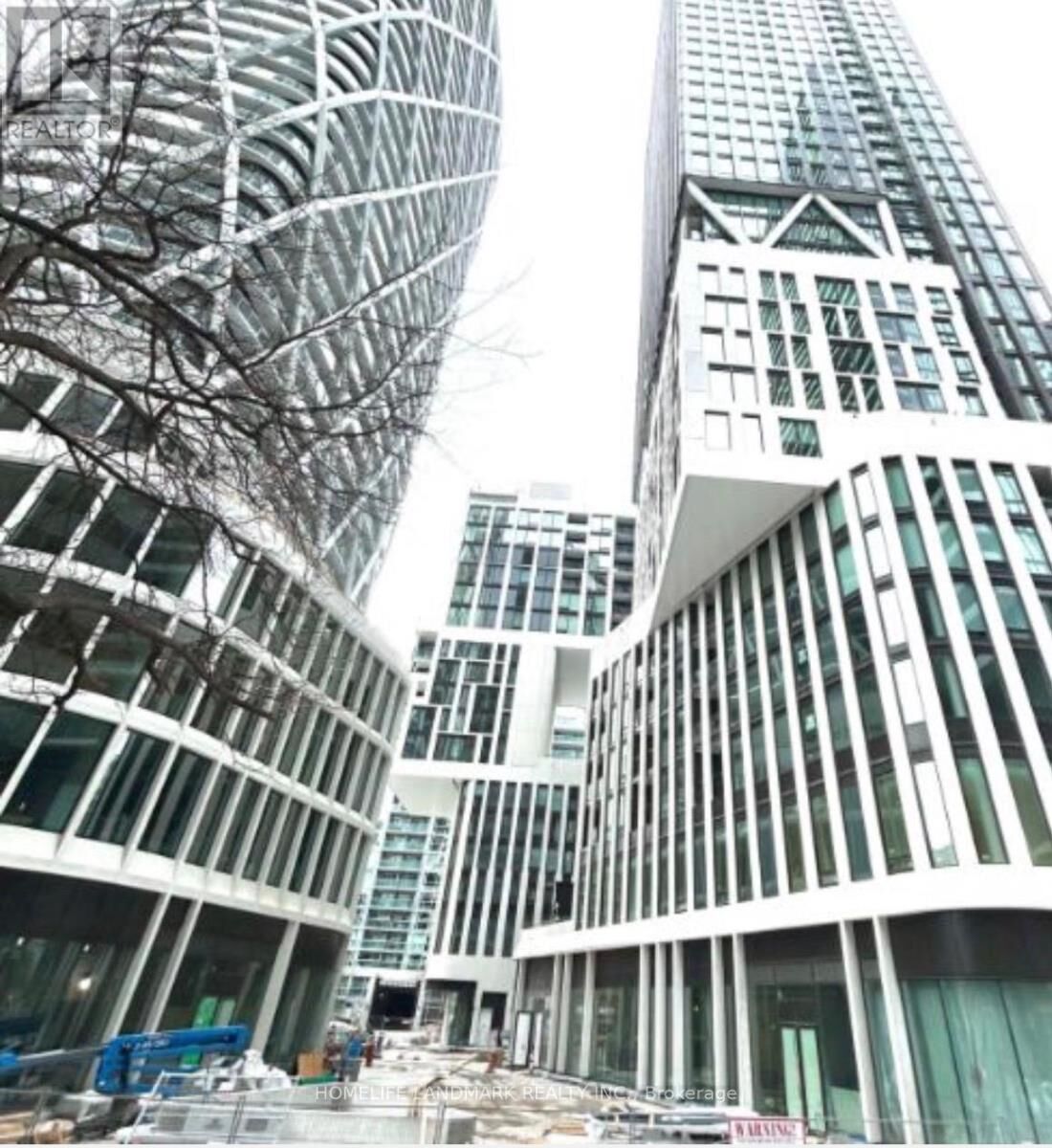 Property Photo: 230 Simcoe Street 2117 ON M5T 0G7