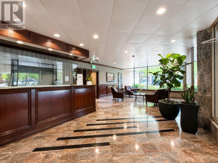 Property Photo:  1055 Bay Street 508  ON M5S 3A3 