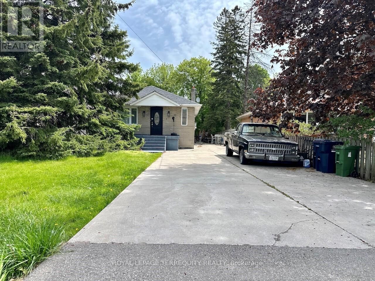 Property Photo: 113 Scarboro Avenue Basement ON M1C 1M5