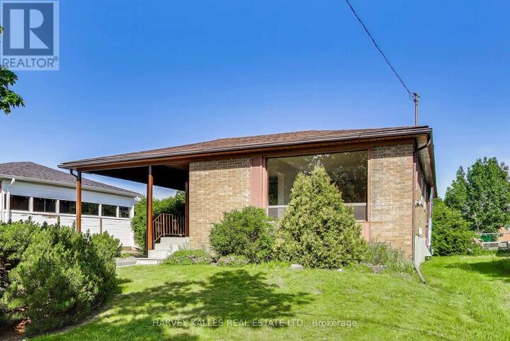 Property Photo: 3760 Woodruff Crescent ON L4T 1T9