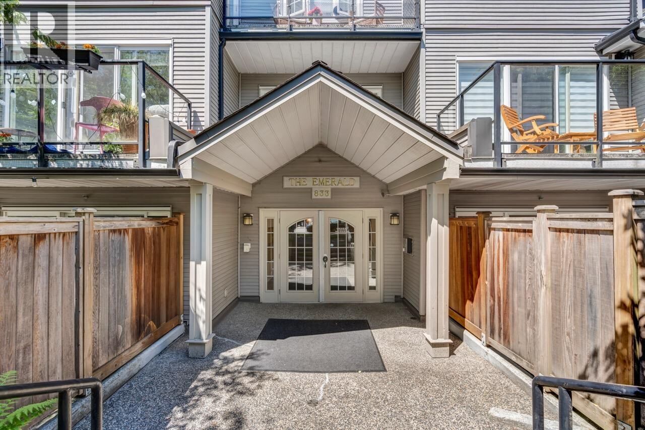 Property Photo:  833 West 16th Avenue 204  BC V5Z 1S9 