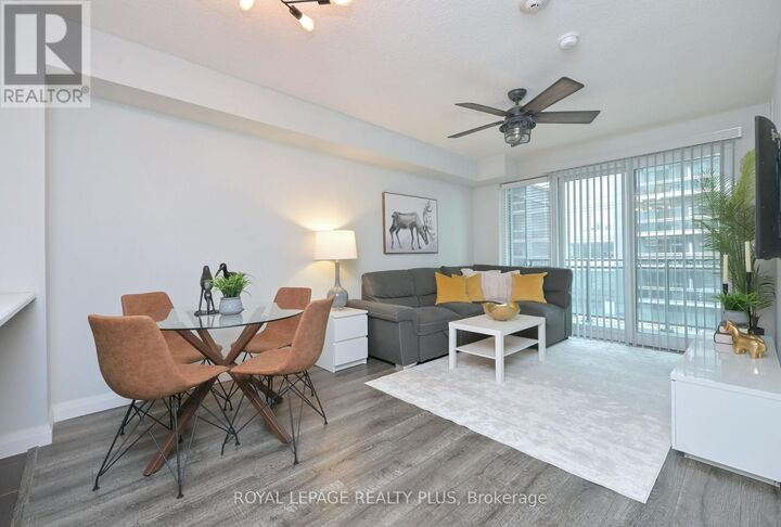 Property Photo: 53 Arthur Street South 614 ON N1E 0S6