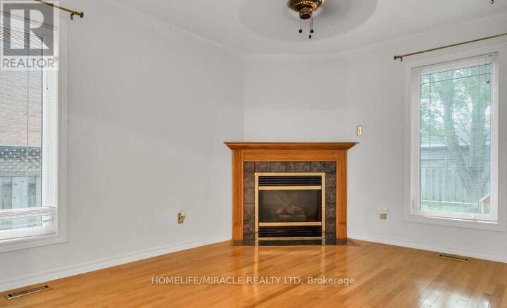 Property Photo: 13 Morton Crescent ON L4N 7T4