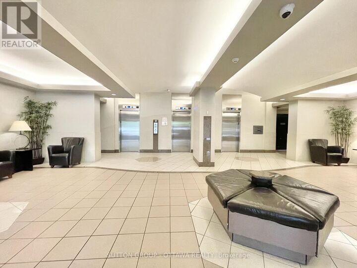 Property Photo: 900 Dynes Road 1908 ON K2C 3L6