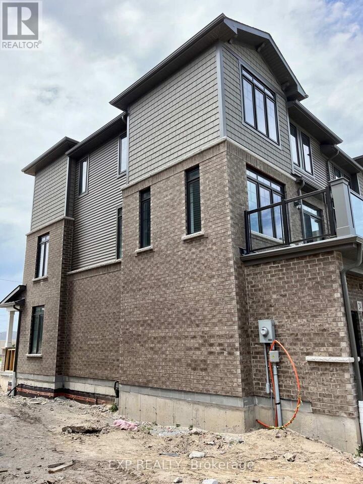 Property Photo:  10 Birmingham Drive 24  ON N1R 0C6 