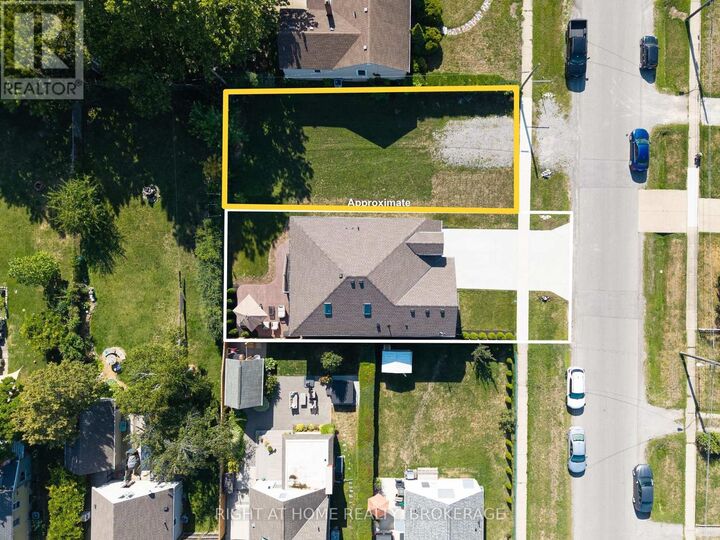Property Photo:  32A Dorothy Street  ON L2N 4A3 