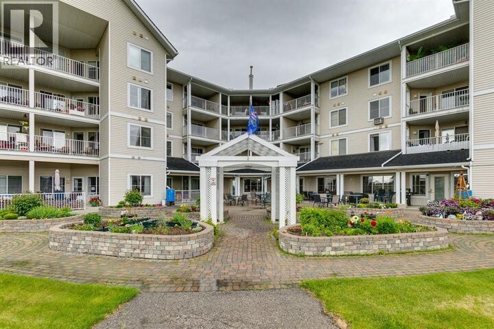 Property Photo: 305 1 Avenue Northwest AB T4B 2M5