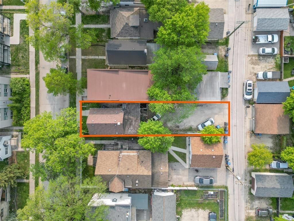 Photo de la propriété:  229 Bertrand Street  MB R2H 0N5 