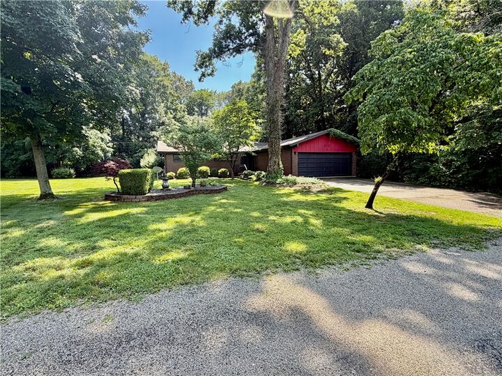 Property Photo:  5 Woodland Drive  IL 62401 